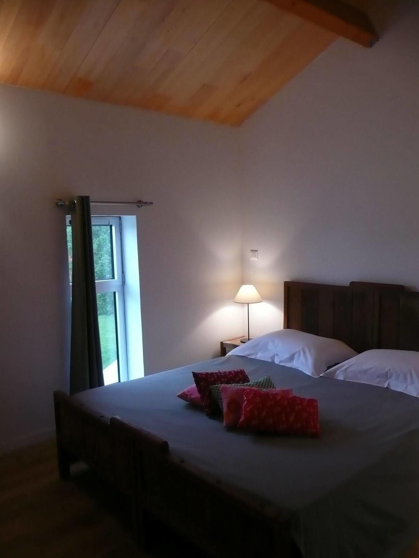 Hotel Domaine Du Normandoux, The Originals Relais Tercé Esterno foto
