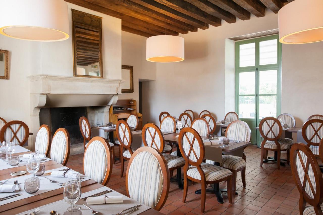Hotel Domaine Du Normandoux, The Originals Relais Tercé Esterno foto